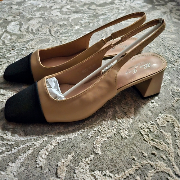 SOLD NIB Cap Toe Slingback Block Heel Pumps - Picture 3 of 5